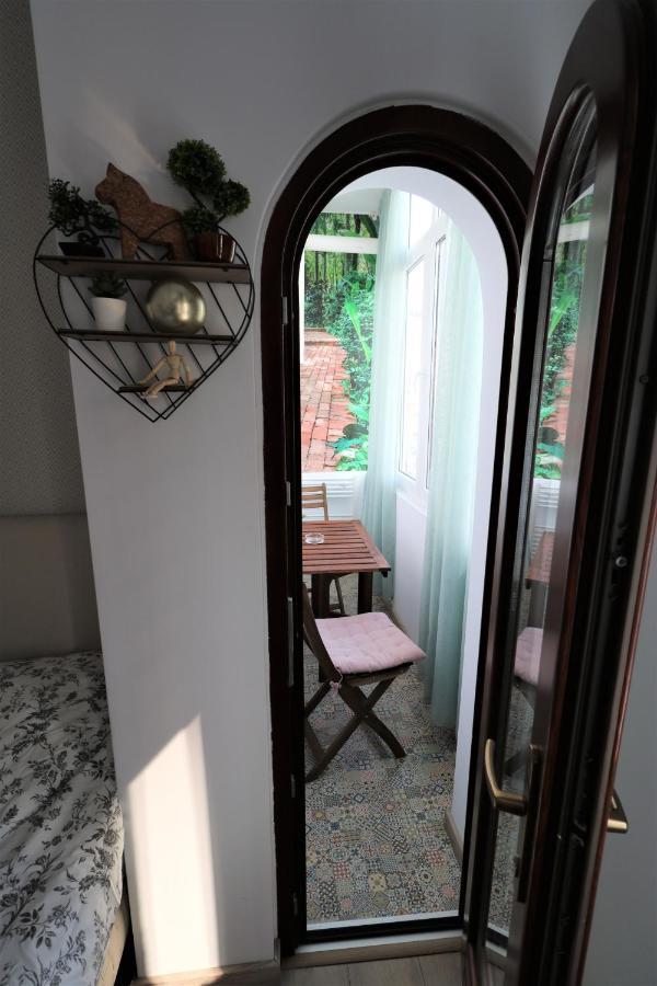 Lovely City Center Apartment - Free Minibar Bucarest Exterior foto